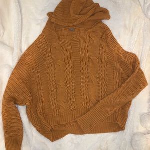 Oversized perfect for fall sweater!